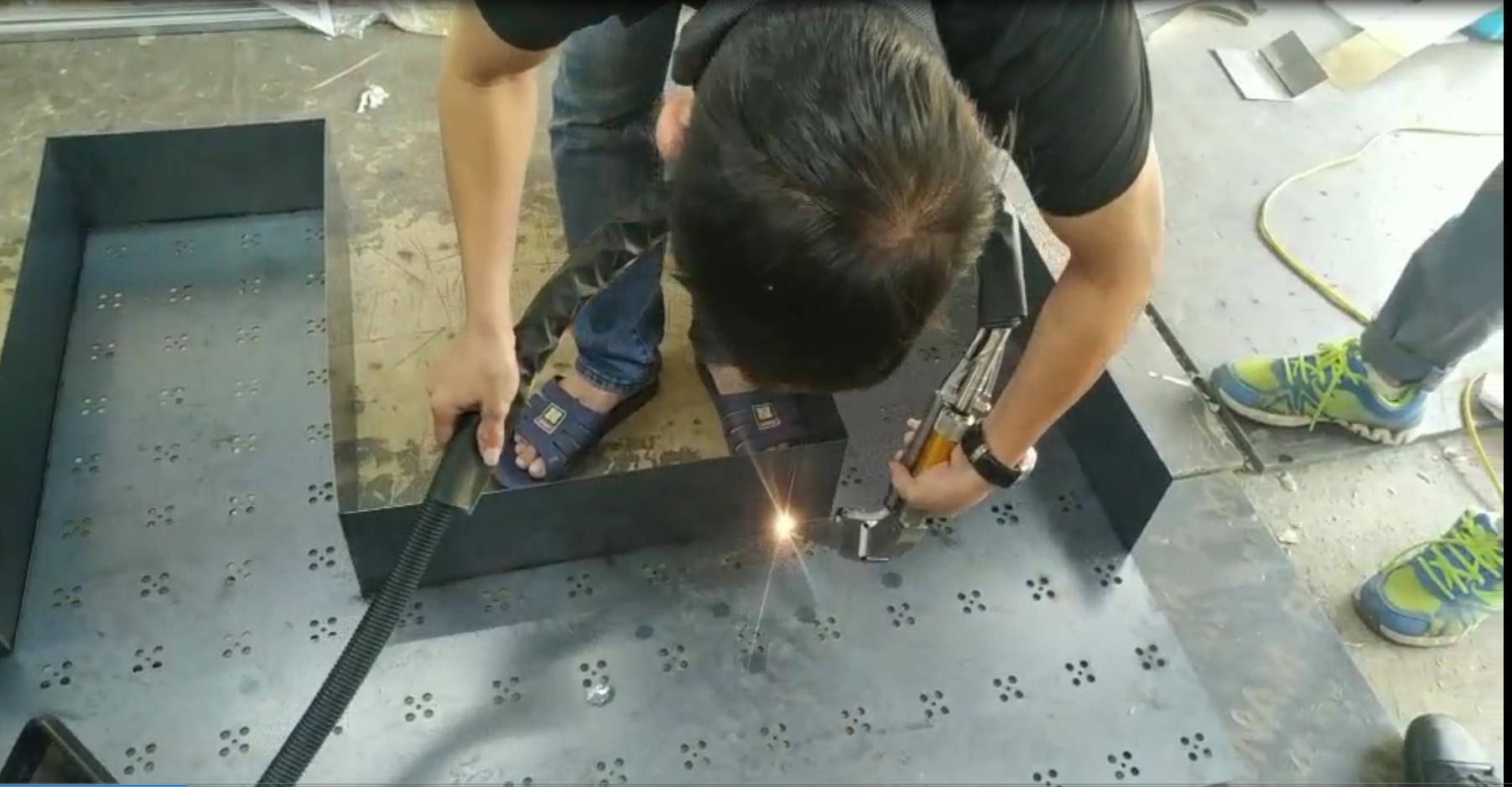 手持式激光焊接機-冷板焊接