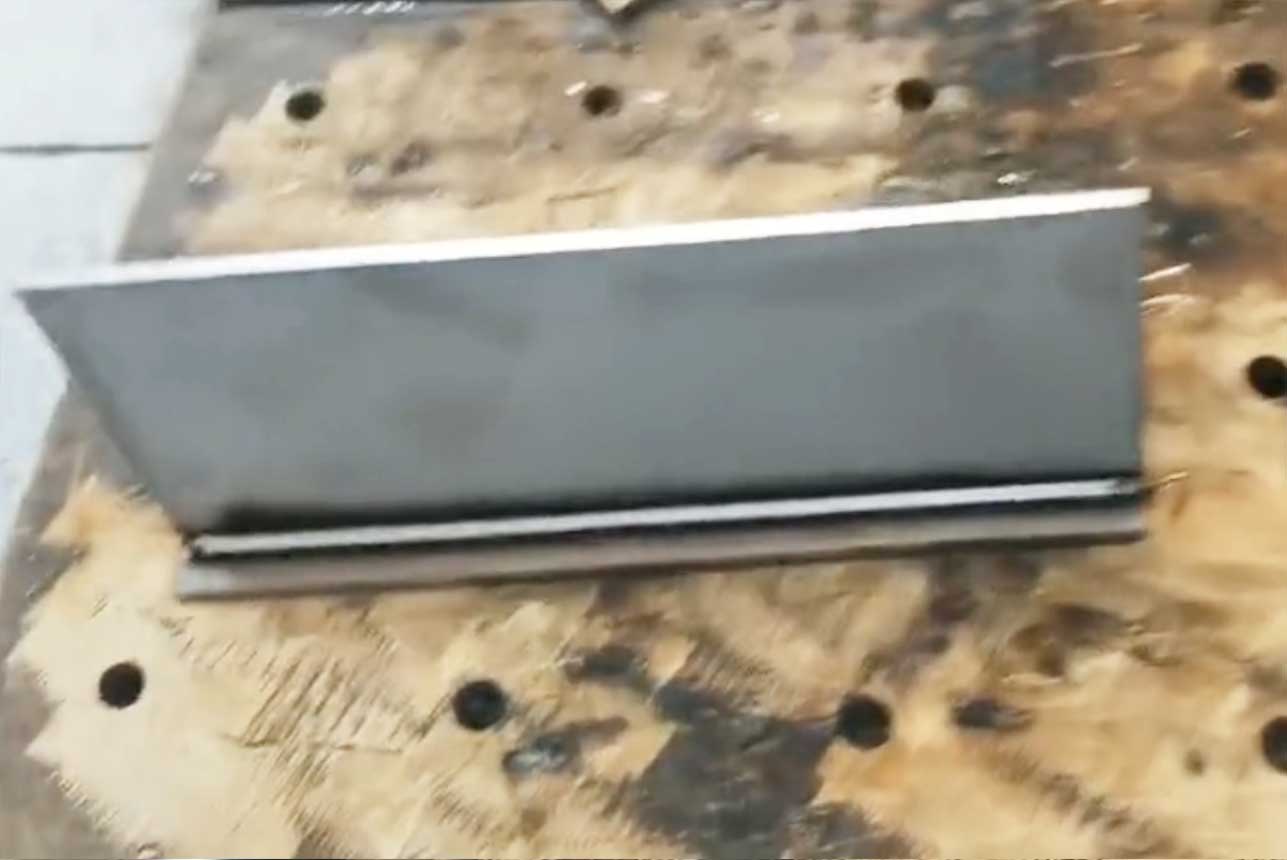 手持式自動送絲激光焊接機-不銹鋼焊接