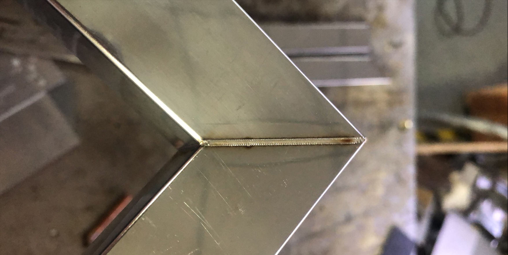 1mm不銹鋼方管焊接